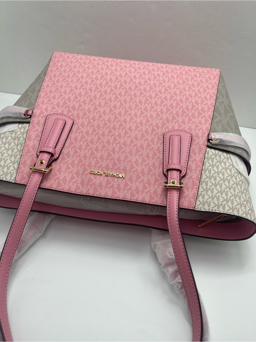 MICHAEL KORS Voyager Lg Color-Block Signature Logo Top Zip EW Shoulder Tote
NWT - Picture 7 of 16